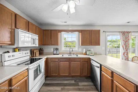 316 Mann Street Hubert NC 28539