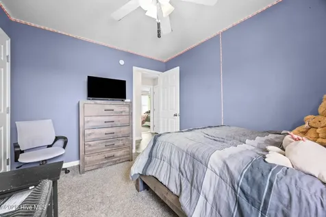316 Mann Street Hubert NC 28539