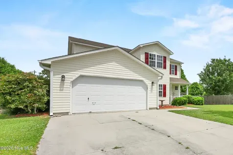316 Mann Street Hubert NC 28539