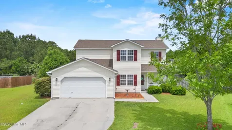 316 Mann Street Hubert NC 28539