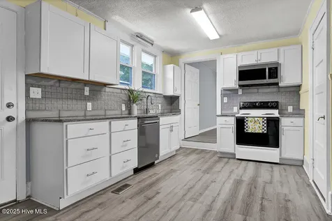 1912 Nun Street Wilmington NC 28403