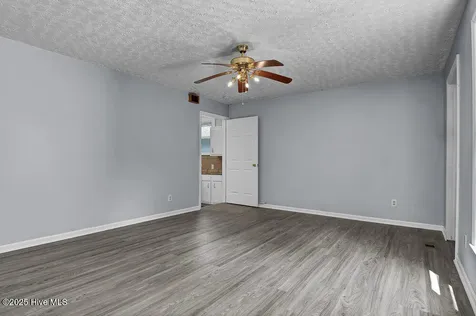 1912 Nun Street Wilmington NC 28403