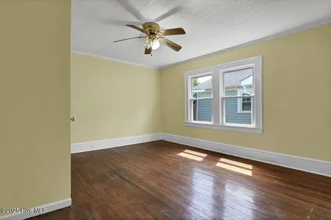 1912 Nun Street Wilmington NC 28403