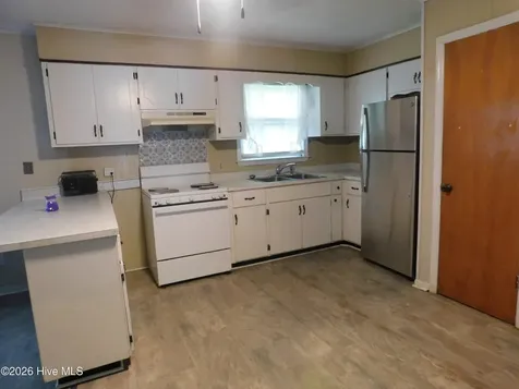 1003 Raleigh Street Laurinburg NC 28352