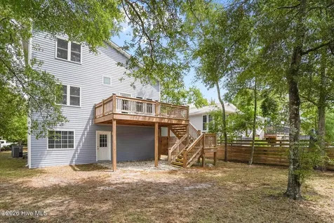 105 SW 11th Street Oak Island NC 28465