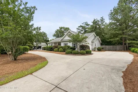 1350 Monticello Drive Pinehurst NC 28374