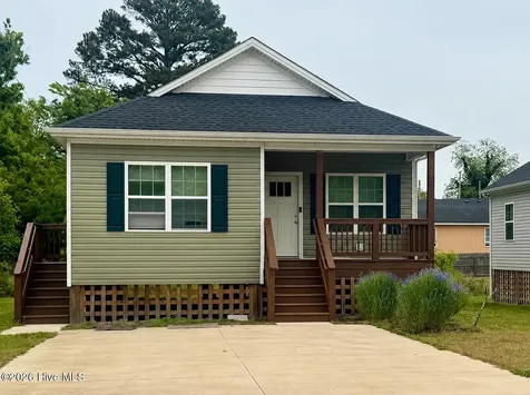 704 Harney Street Elizabeth City NC 27909