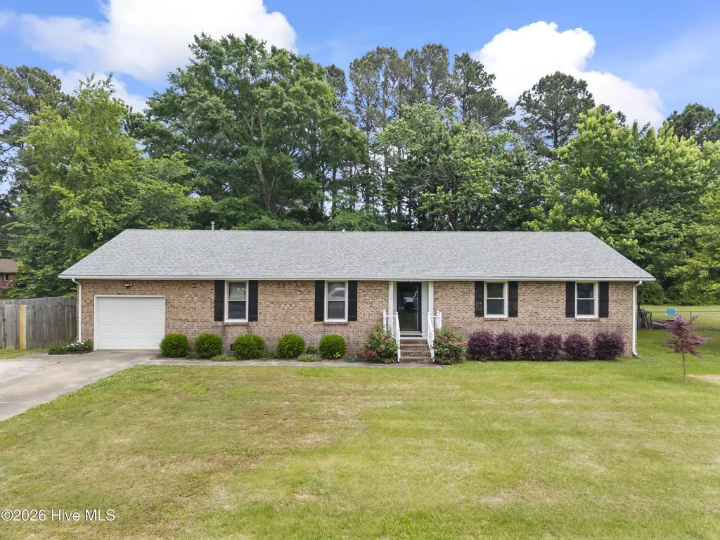 606 Forest Hill Circle Elizabeth City NC 27909