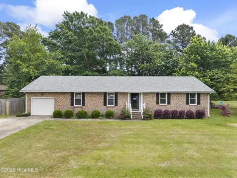 606 Forest Hill Circle Elizabeth City NC 27909