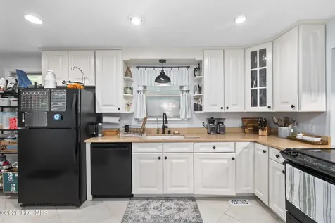 606 Forest Hill Circle Elizabeth City NC 27909