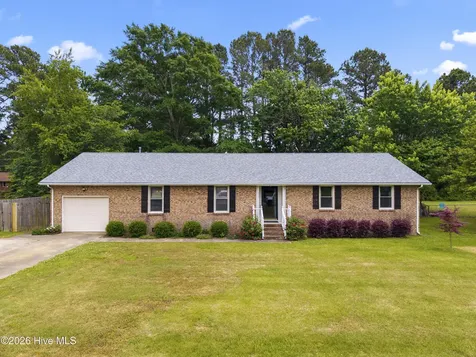 606 Forest Hill Circle Elizabeth City NC 27909