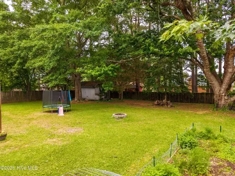 606 Forest Hill Circle Elizabeth City NC 27909
