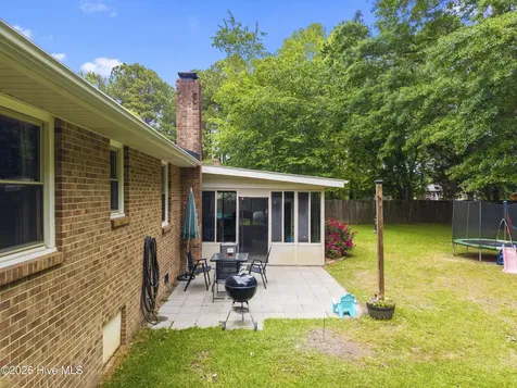 606 Forest Hill Circle Elizabeth City NC 27909