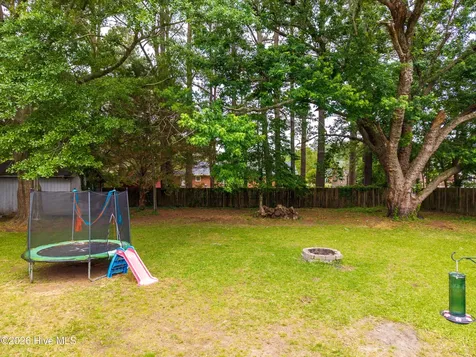 606 Forest Hill Circle Elizabeth City NC 27909
