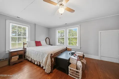 1378 N Nc Highway 32 N Corapeake NC 27926