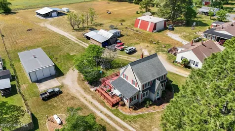 1378 N Nc Highway 32 N Corapeake NC 27926