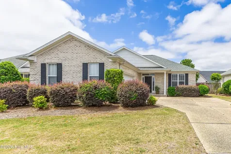 1124 Garden Club Way Leland NC 28451