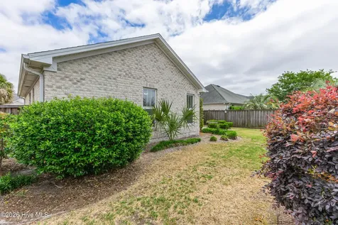 1124 Garden Club Way Leland NC 28451