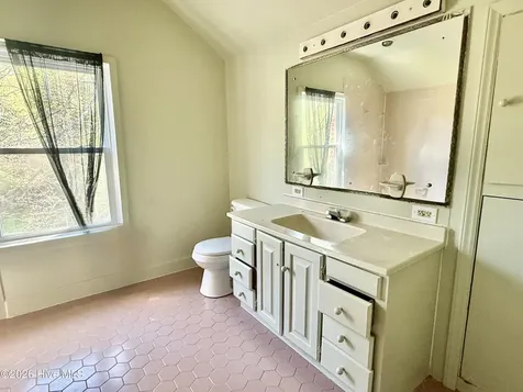 513 E Main Street Plymouth NC 27962
