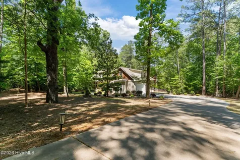 1659 E Indiana Avenue Southern Pines NC 28387
