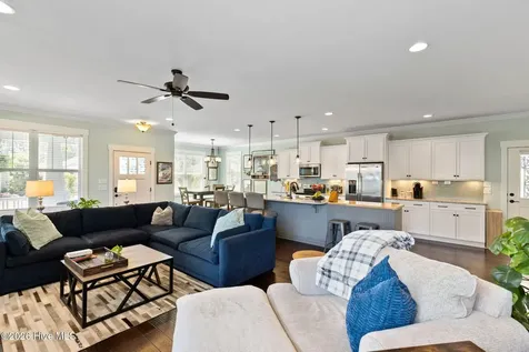 1236 N Caswell Avenue Southport NC 28461