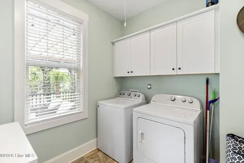 1236 N Caswell Avenue Southport NC 28461
