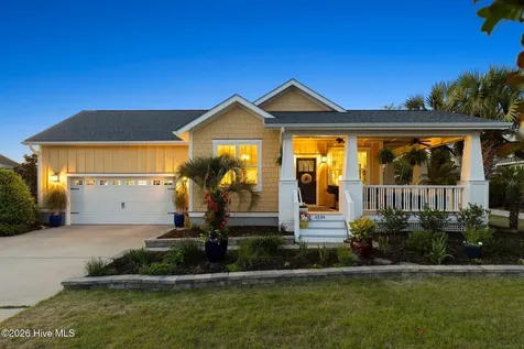 1236 N Caswell Avenue Southport NC 28461