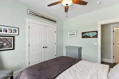 1236 N Caswell Avenue Southport NC 28461