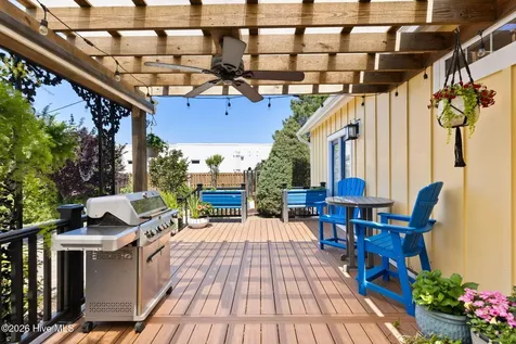 1236 N Caswell Avenue Southport NC 28461