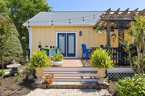 1236 N Caswell Avenue Southport NC 28461