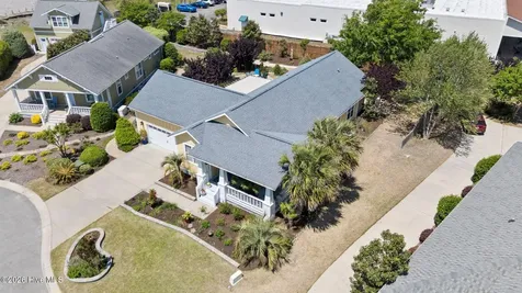1236 N Caswell Avenue Southport NC 28461