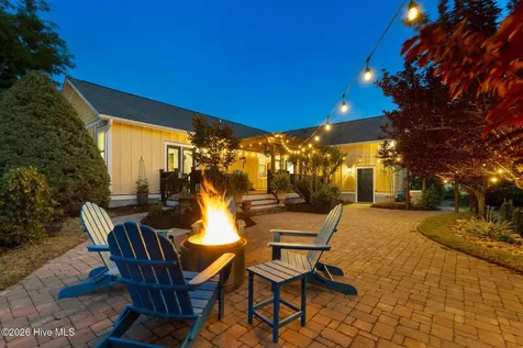 1236 N Caswell Avenue Southport NC 28461