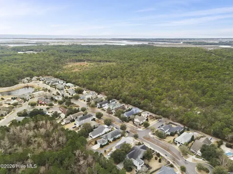 1236 N Caswell Avenue Southport NC 28461