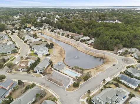 1236 N Caswell Avenue Southport NC 28461