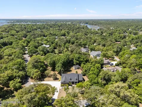225 Shearwater Drive Hampstead NC 28443