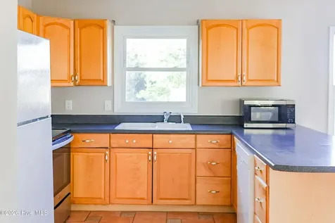 1311 S 41st Street Wilmington NC 28403