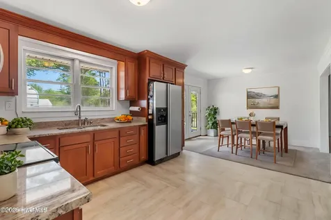 624 Jabbertown Road Southport NC 28461