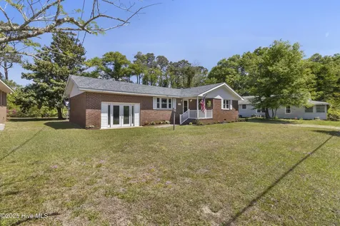 624 Jabbertown Road Southport NC 28461