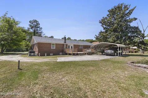 624 Jabbertown Road Southport NC 28461