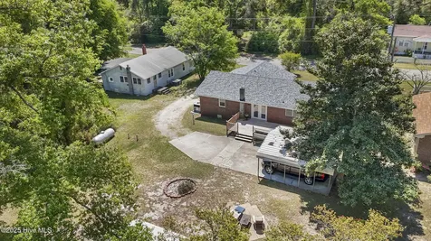 624 Jabbertown Road Southport NC 28461