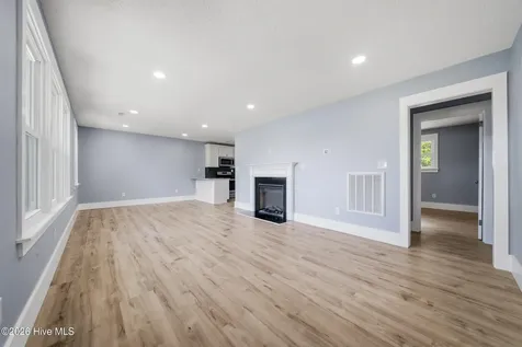 1719 Old Folkstone Road Sneads Ferry NC 28460