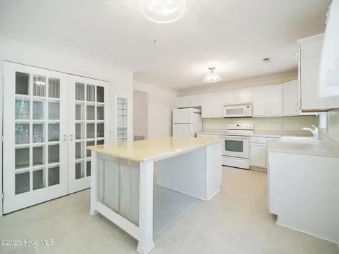 1643 Chadwick Shores Drive Sneads Ferry NC 28460