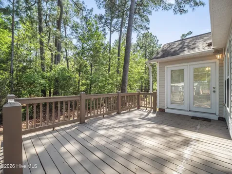 1643 Chadwick Shores Drive Sneads Ferry NC 28460