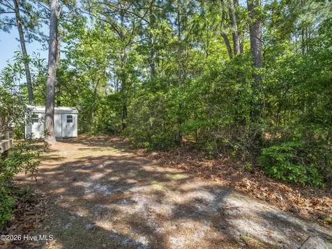 1643 Chadwick Shores Drive Sneads Ferry NC 28460