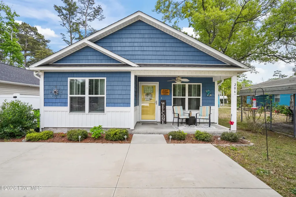 206 NE 76th Street Oak Island NC 28465