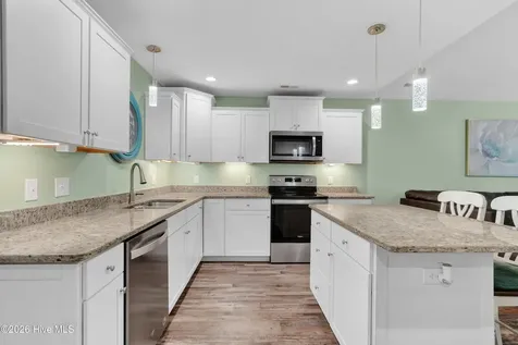 206 NE 76th Street Oak Island NC 28465