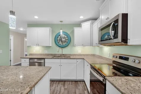 206 NE 76th Street Oak Island NC 28465