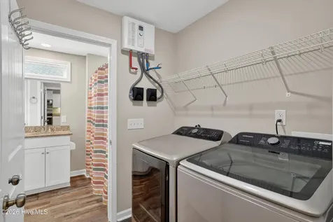 206 NE 76th Street Oak Island NC 28465