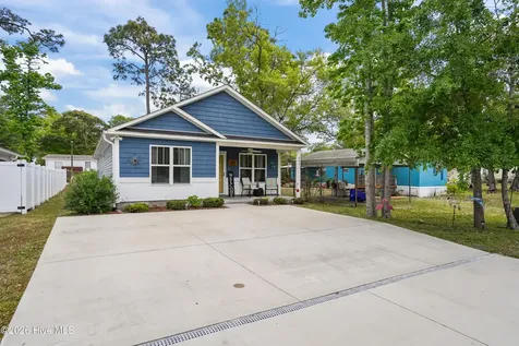 206 NE 76th Street Oak Island NC 28465