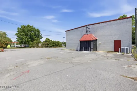 222 Henderson Drive Jacksonville NC 28540